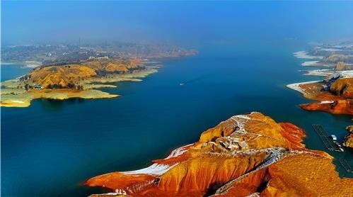 永靖黄河三峡炳灵湖绝美景色--永靖县-新华网甘肃频道